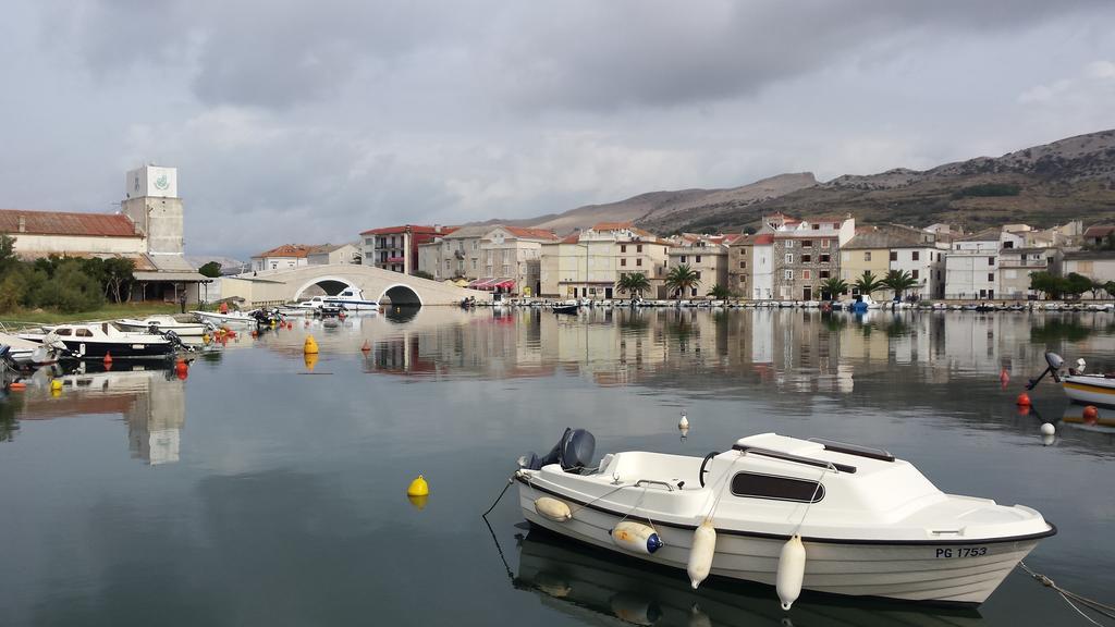 Apartments Verica Pag Town Buitenkant foto